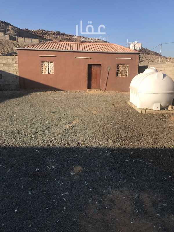1569478 استراحة للبيع من المالك مباشرة بوثيقة واوراقها في المحكمة راحت الدوائر الحكوميه من فتره
مساحة 500 ركنيه وعلى شارعين يوجد فيها غرفة ومطبخ وحمام
كهرباء حكوميه عداد 50 أمبير
الموقع مخطط اللحيانيه ( البركة)