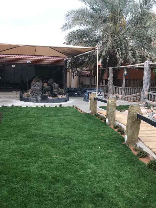 1481184 استراحة صبا المدينة مكونة من 3 مجالس داخلية واكثر من 3 جلسات خارجية في الحديقة ومسبح ، قسمين بمدخل واحد فقط