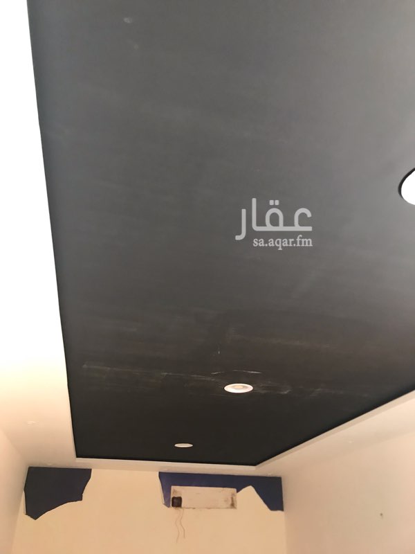 1751540 استراحة نظام كمباود لشباب قريبة من طريق ابو بكر دقيقة وجنبها جميع الخدمات
متبقي واحده
عبارة عن غرفة بمساحة 5*7
وحمام
ومطبخ
ومستودع
وحوش
مميزات الاستراحه نظام كمباود مطبخ راكب مستودع + جبس جديد ديكور
يقبل الدفع الشهري لطلاب الجامعة 2000 ريال شهرياً
ويقبل الدفع الربع سنوي لغيرهم ونصف سنوي والسنوي
باقي استراحة وحده