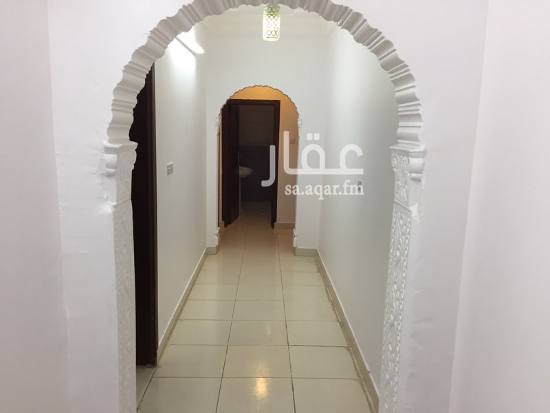 1298376 ملحق علوي ٣ غرف مطبخ و دورتين مياه بالاضافة لسطح خاص بمساحة ٥٠ متر مربع على شارع تجاري الربيع الانصاري
أرضية سيراميك
يتميز الملحق بكبر المساحة اجمالا