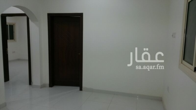 114348 للايجار مكتب عبارة عن غرفتين صاله حمام مطبخ 20 الف وأيضا غرف صاله حمام مطبخ 18 الف