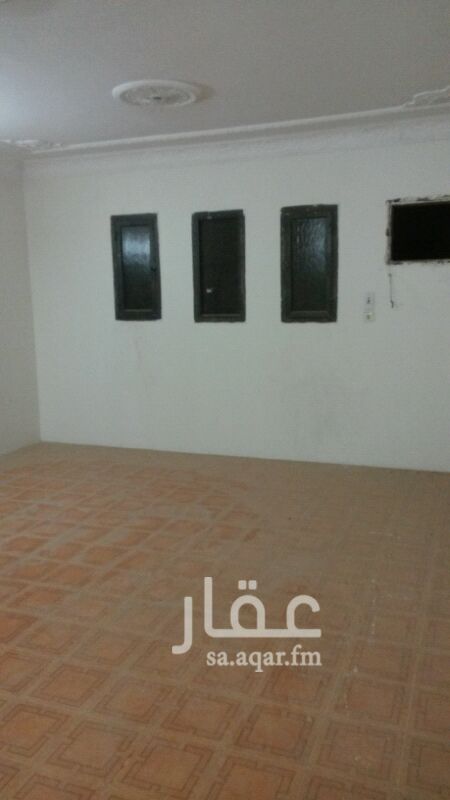 1291446 للأيجار شقه بالدور العلوي
في فيلا
3 غرف وصاله 2 حمام ومطبخ
عداد الكهرباء مشترك
ويوجد أيضا بنفس الفيلا
بالسطح غرفتين وصاله
و2حمام ومطبخ
ويوجد سطح خاص
الإيجار 12 الف
السعر يمكن التفاوض
