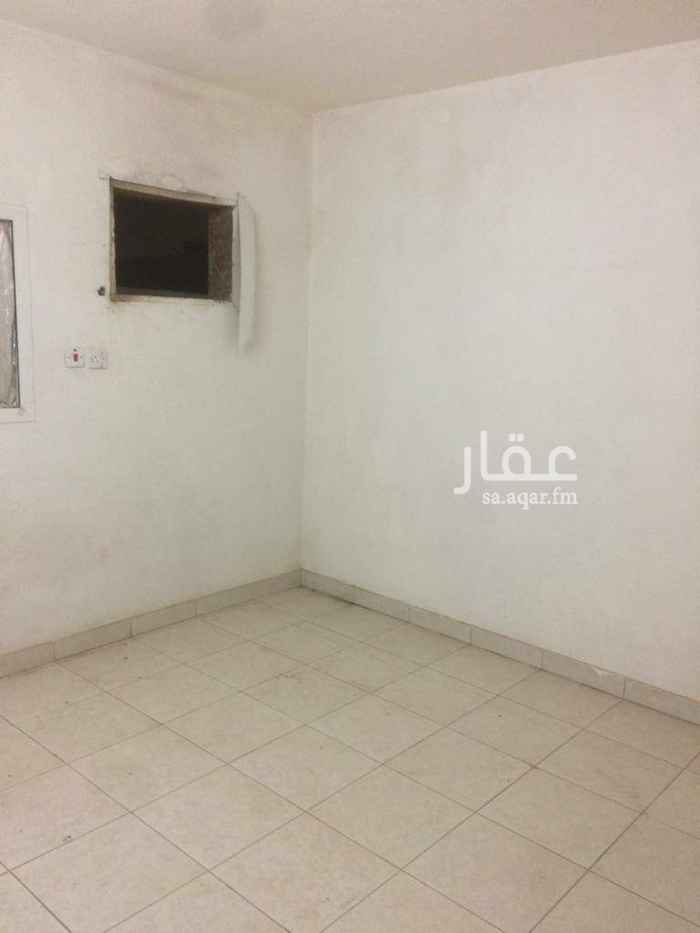 1452048 للأيجار ٢ شقة
٣ غرف
واحد حمام
مطبخ
١٣ الف ريال للواحده
الايجار