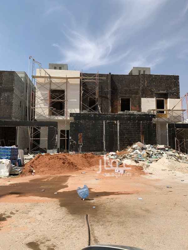 1758071 دب لكساتجاه الشرقي مقابل المسجد الشارع 18