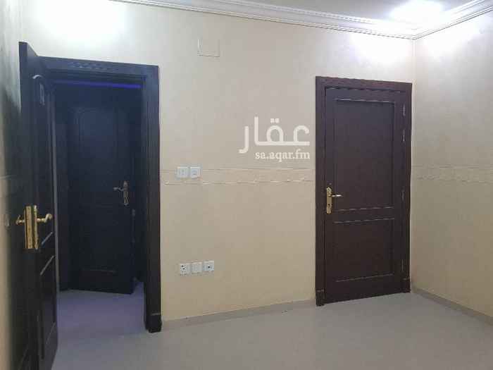 1554390 للايجار شقة بمدخلين
قريبة من شارع الامير ماجد وشارع الامير متعب
المساحة ٩٣م٢
٤ غرف
٢ حمامات
صالة
مطبخ امريكي
المطلوب 21000 ريال/السنة
٠٥٦٦٥٨٨٤١١