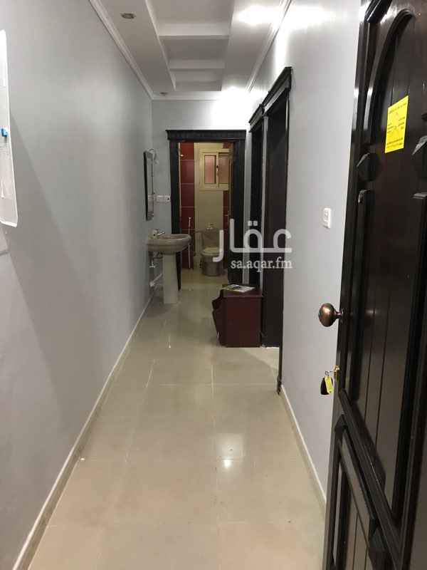 1645583 شقة تمليك في الدور الأول ممتازة جدا
سباكة وكهرباء ممتازة
أربع غرف وصالة وثلاث دورات مياه
بالقرب من جامع وحديقة الهدى
رزقنا الله واياكم