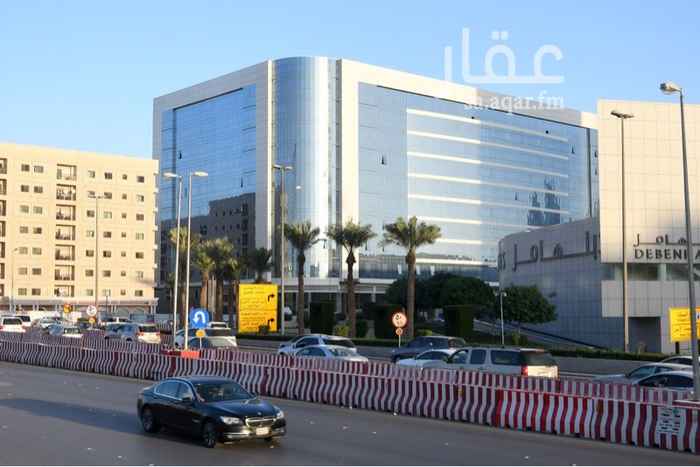 869379 يتكون برج تايمز سنتر من 15 طابق
4 ادوار تحت الارض مواقف سيارات
11 دور البرج
الدور الأرضي لوبي بمساحه 2500م شامل مدخل بانورامي ونوافير أيضا
4 قاعات اجتماعات بمساحه 500م
مصلى يتسع لأكثر من 600 شخص
8 مصاعد رئيسيه ميتسوبيشي
2 مصاعد خدمات كافي بالدور الأرضي
الدور الاول بتكون من مكاتب بمساحه اربعه الألف. وبهو كبير بمساحه 600م مع أطلاله السقف البانورامية البهو سيكون مقر لكافي براند عالمي
9 ادوار متكررة كل دور مساحه تأجيريه 4000م