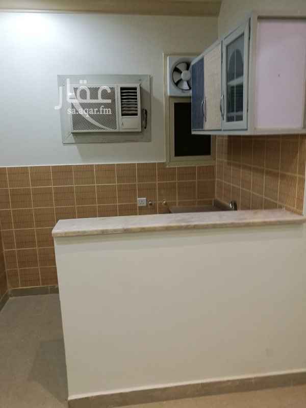 1301448 عمارة على شارع حائل في ظهرة لبن..
مساحة الأرض 900مترمربع.. شارع 40غربي..مجموع مسطحات البناء 1500متر مربع+خزان سفلي 15في4في عمق 2،8.
+بيارة 6في4.. علما ان الصرف الصحي موصل لشبكة الصرف العامة..
تتكون من 8شقق ثمان عدادات 60امبير+عداد خدمة 60امبير مقسمة الى16شقة.. 8شقق مكونة من غرفتين وصالة ومطبخ وحمامين مطبخ راكب+اربع مكيفات..
8شقق تتكون من غرفة نوم+صالة+حمام+مطبخ على شكل أوفيس..
جميع الشقق مؤجرة أجمالي الإيجار للشقق 216000ريال..15500للشقق الكبيرة ب
11500للشقق الصغيرة..
سلطان القحطاني 0546700995