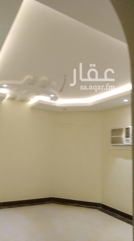 1280718 مخطط الشوقيه شقه تمليك للبيع 4 غرف وصالتين ومطبخ و 3 حمامات المكيفات و المطبخ راكبه المساحه 160 متر المطلوب 450 الف