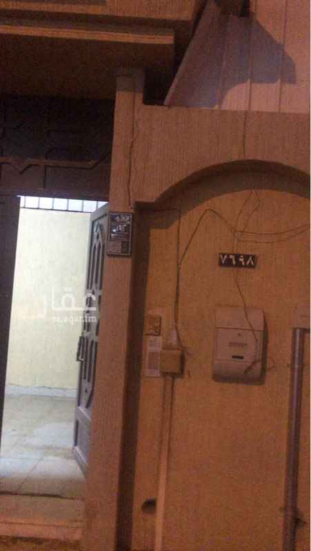 1294725 دور علوى سته غرف وصاله مجدد بوهيات فقد مدخل مشترك مع شقه بالسطح