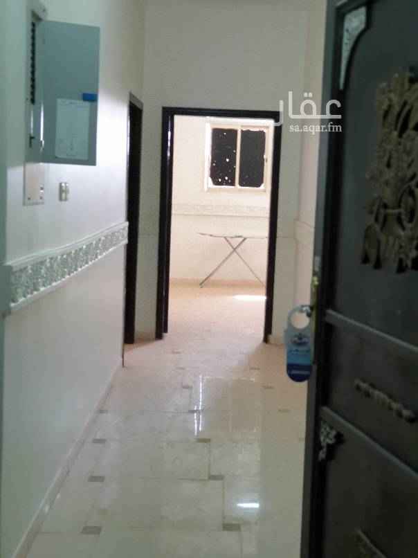 1692412 شقة للايجار ثلاث غرف وصالة بالدور الثالث العلوي مطبخ راكب مطلوب ١٥٥٠٠ شامل المياه
للإستفسار مكتب عوض بن حمران للعقارات
جوال ٠٥٦٦٨٦٥٩٣٩
