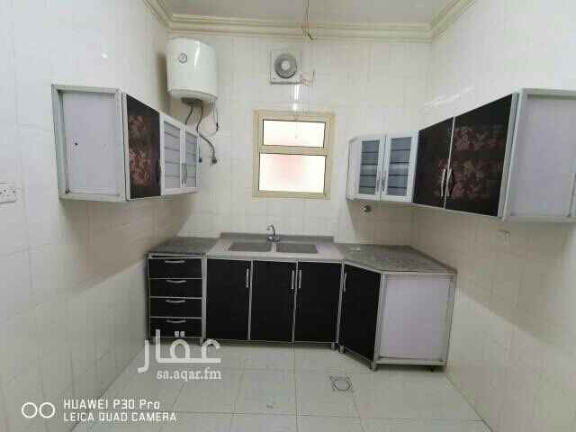 1688118 شقه للإيجار عوائل غرفه وصاله ومطبخ وحمام مكيفات راكب جديد ومطبخ راكب جديد العقار مجدد بالكامل الخدمات متوافر بالكامل الخدمات متوافر بالكامل