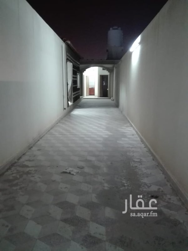 1428115 استراحة غرفه وخيمة ومطبخ راكب وحمام ومدخل سيارة ب 22 مع الماء والكهربا خلف قاعة شموع
0560661022
0557009902