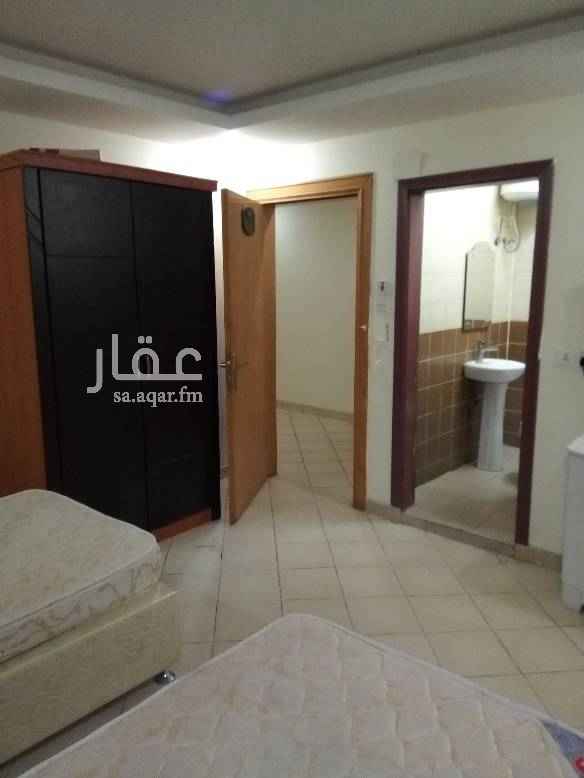 1450307 غرفه للايجار في عماره فندقيه (عزاب وعوائل)
غرفه ودوره مياه راكب مكيف مؤثثه بالكامل شاشه ورسيفر وثلاجه وغساله ودولاب و2سرير
الدور العلوي
الدفع كل سته اشهر