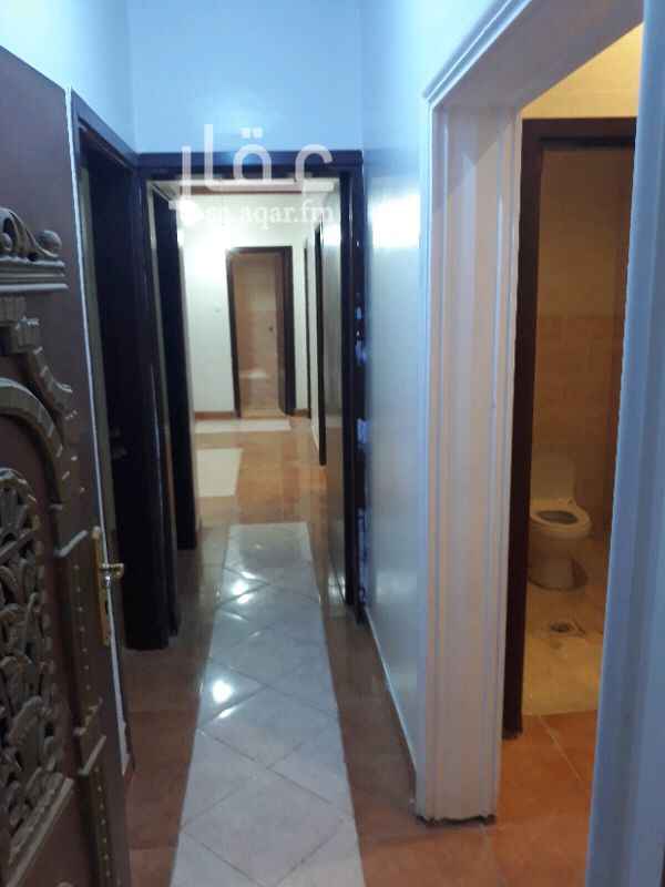1542537 شقه للايجار عوايل
غرفتين وصالة ومطبخ ودوره مياه راكب مكيفات تشطيب ممتاز
حي الملك فيصل