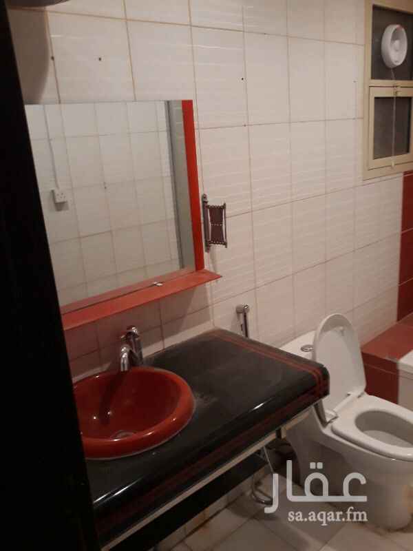 1626526 شقه للايجار عوائل
ثلاث غرف نوم
وصاله
ومجلس ودورتين مياة
ومطبخ امريكي
راكب مكيفات اسبليت
تشطيب سوبر لوكس