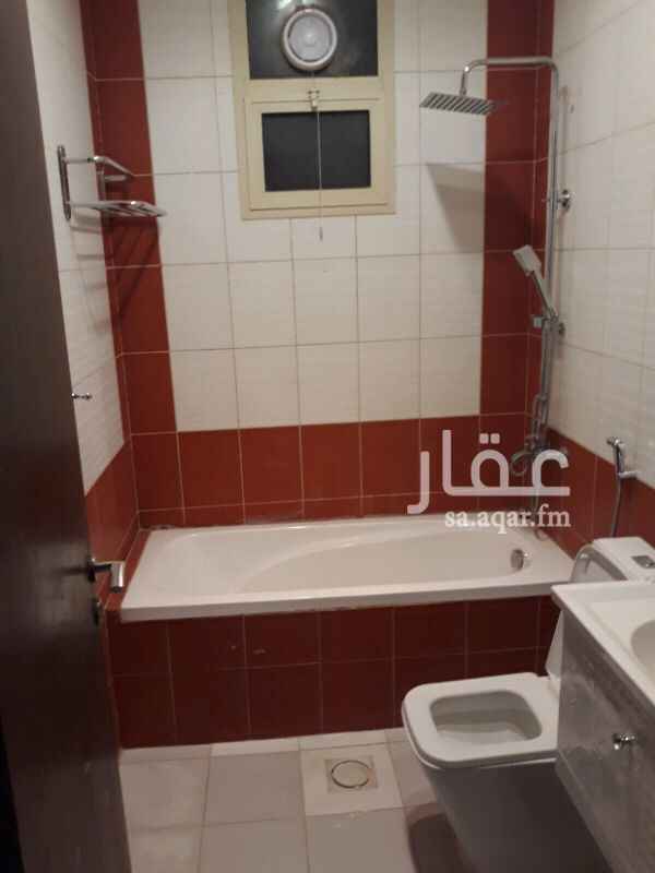 1626533 شقه للايجار عوائل
ثلاث غرف وصاله ودورتين مياة ومطبخ امريكي راكب مكيفات اسبليت تشطيب سوبر لوكس