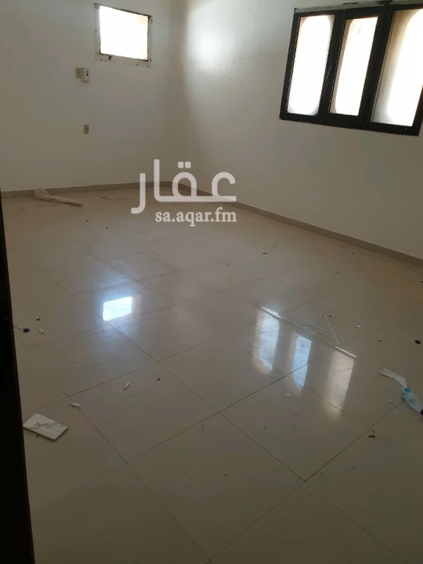 1668948 غرفه للايجار عوائل
غرفه ودوره مياه ومطبخ راكب مكيف تشطيب ممتاز حي القدس قربيه من الدائري الشرقي ب 50متر وجميع الخدمات حواليك