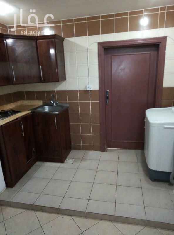 1668938 شقه للايجار عزاب (( موثثه ))
غرفه ودوره مياه ومطبخ راكب مكيف تشطيب ممتاز موثثه باكامل شاشه وريسفر وثلاجه و٢سرير ودلب