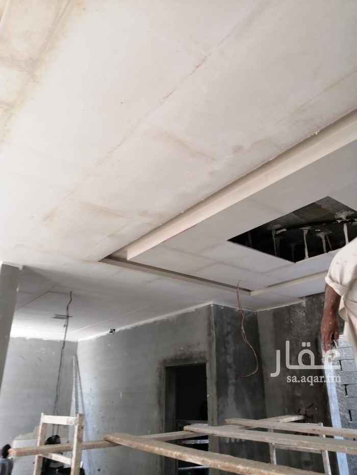 1577971 عدد ٢ فيلا للبيع حي الياسمين مربع ١٨
المساحة ٣٠٠ والزاوية ٣٢٥ متر شارع ١٥ شمالي
والزاوية شمالية شرقية شارع ١٥ متر
درج صالة وشقة
تتكون من الارضي ٠٠٠
مدخل سيارة ٠ غرفة سائق ٠ ملحق خارجي ٠ مجلس ٠ مقلط ٠ صالة ٠ مطبخ ٠ مجلس نساء ٠ إستقبال كامل
الأول ٠٠٠
4 غرف نوم وصاله
السطح ٠٠٠
غرفة شغالة وغسيل
مميزات الفيلا ٠ مصعد ٠ تشطيب عالي الجودة ٠ ديكورات جبس راقية ٠ ضمانات على كافة الشغل
السعر على السوم مباشر مع المالك ٠٠٠