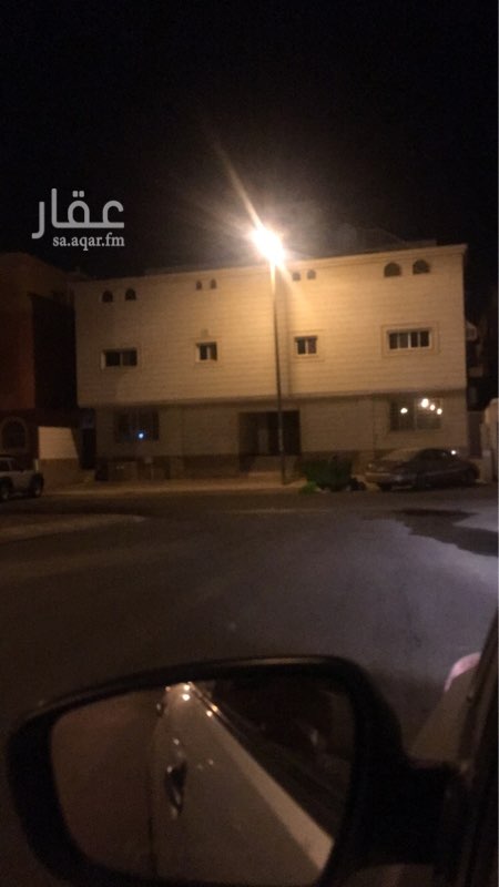 1381602 الوصف غير دقيق
عمارة فاخرة وجديدة في حي العوالي للايجار
العمارة كاملة بمكيفاتها لم تسكن جديدة
مكونة من ٧ شقق
٢ شقة ٥ غرف
١ شقة ٣ غرف
٤شقة ٤ غرف
العمارة للايجار بالكامل
السعر ١٧٠ الف للسنة الواحدة قابلة للتفاوض بالمعقول
التواصل واتساب او اتصال.
الرجاء مراعاة وقت الاتصال.