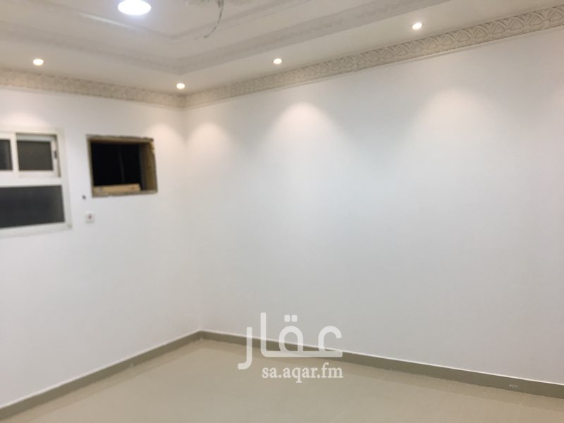 1758617 للايجار شقه بحي الخليج العبيدان
تتكون من :-
مجلس رجال - مقلط - صالة نساء
مطبخ - مستودع - سطح - غرفتين - ٣ دورات مياه
مدخلين - عداد كهرباء مستقل - الشقه مستقله
السعر / ١٨ الف على دفعتين
للمفاهمه / 0567473668