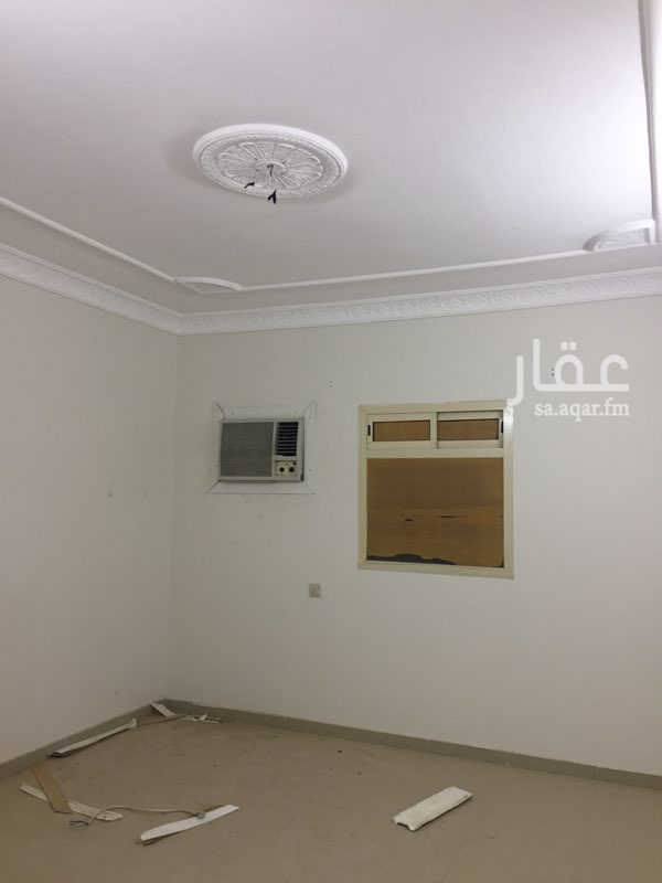 1648488 شقه للايجار بحي رمال الذهبي
يوجد بها ثلاث غرف + دورتين مياه + صاله + مطبخ كامل
يوجد ديكورات واضاءه كويسه
يوجد سطح خاص بالشقه
قريبه من الخدمات و يوجد بها الياف بصريه
راكب بها تكييفات
سعر 1500 شهري
للتواصل 0567546671
Ahmed