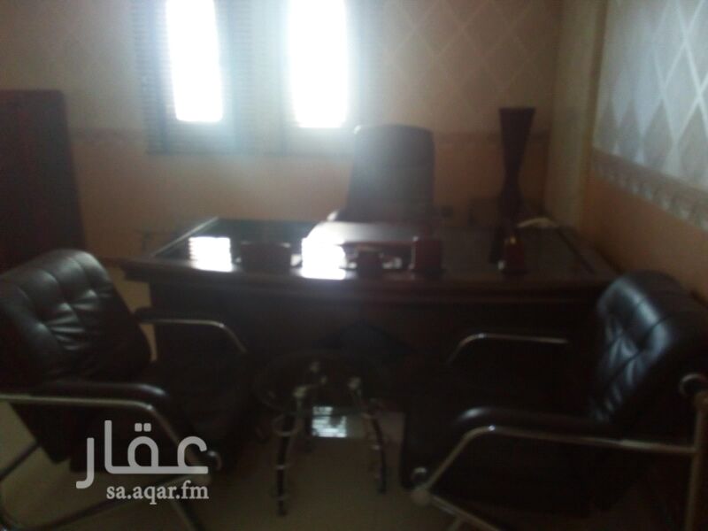 1274047 مؤثث جاهز مفروش باحدث موديلات الاثاث ومكون من غرفتين وصاله ومطبخ راكب ومكيفات ودورة مياه