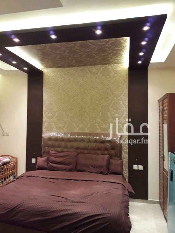 1167981 شقق مفروشة جديده
* غرفة وصاله صغيره نظام استوديو الصاله والمطبخ فاتح على الغرفه ودورة مياه 130ريال .
*غرفه وصاله كبيره ومطبخ ودورة مياه 150 ريال .
*غرفتين وصاله ومطبخ ودورة مياه 180 ريال .