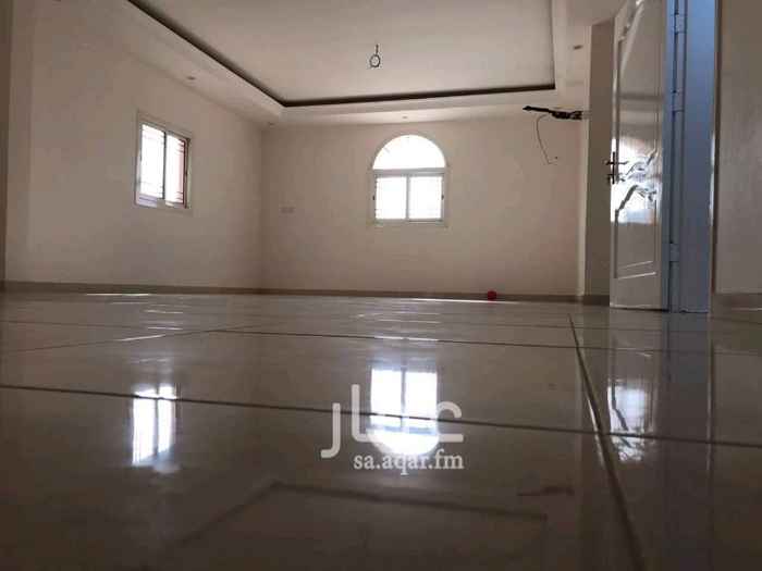 1397724 🌀فيلا + 3 شقق خلف مطعم وصال قريبه من حديقه الملك فهد بجوار جامع الحى يوجد مدارس بنات
🌀الفيلا مكونه من دورين الاول والملحق ،
تحت عبارة عن اربعه مجالس استقبال وصاله و 3 دورات مياة ، مجلس الرجال 5 فى 6 ومجلس النساء 5 فى 9 ونص غرفتين طعام 5 فى 4 لكل غرفه الصاله فيها تاسيس لبوفيه قهوة وشاهى ضيافه تقريبا 4فى 5 مقاسات كبيرة واسعه جدا
فوق 3 غرف نوم كل غرفه بحمام خاص غرف واسعه جدا غرفه 5 ونص فى 9 ونص و غرفه 7 ونص فى 5 ونص وغرفه 5 فى خمسه باقي التفاصيل و الصور عالواتساب إسماعيل الميمني 0598050804