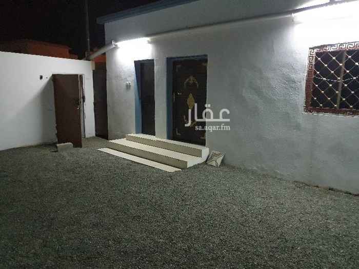 1504809 يوجد غرف جديدة بمطبخ وحمام ب ٨٠٠ و غرفتين بمطبخ وحمام ب ١٠٠٠ واستراحة مؤثثة ب٢٠٠٠
للايجار الشهري واليومي والسنوي
