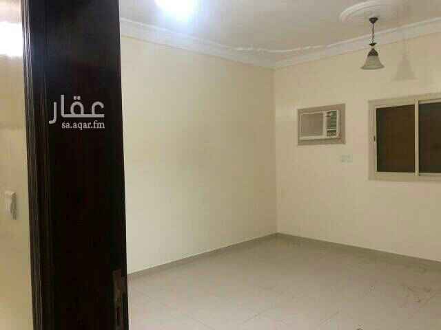 1398639 للايجار شقه جديده في مخطط الملك فهد قريبه من مبنى الكهرباء مكونه من خمس غرف وصاله ومطبخ نظام امريكي و ثلاث دورات مياه و مكيفات راكبه.
للايجار 24 الف.
الموقع قريب جدا من محطه القطار و مربع هادي
كما يتوفر نفس العماره ملحق ثلاث غرف بدون صاله وبدون مصعد مع ثلاث دورات مياه بدون السطح للايجار 12 الف يعتبر الدور الثاني.