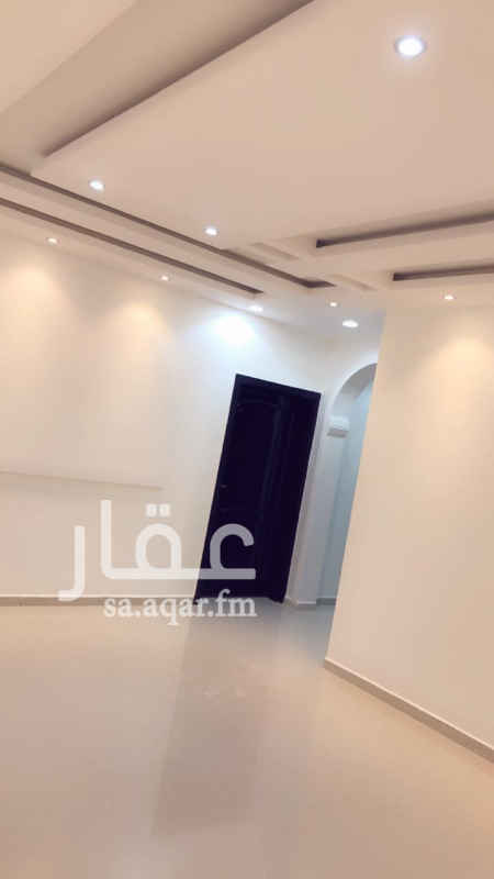 1507991 للاجار شقتين في الدور الاول داخل حد الحرم حي الرنوناء خلف تحويلات الراجحي ذات مدخلين للشقه اربعه غرف + ثلاث حمامات + مخزن صاله + مطبخ .
للاجار 20 الف
0567925232