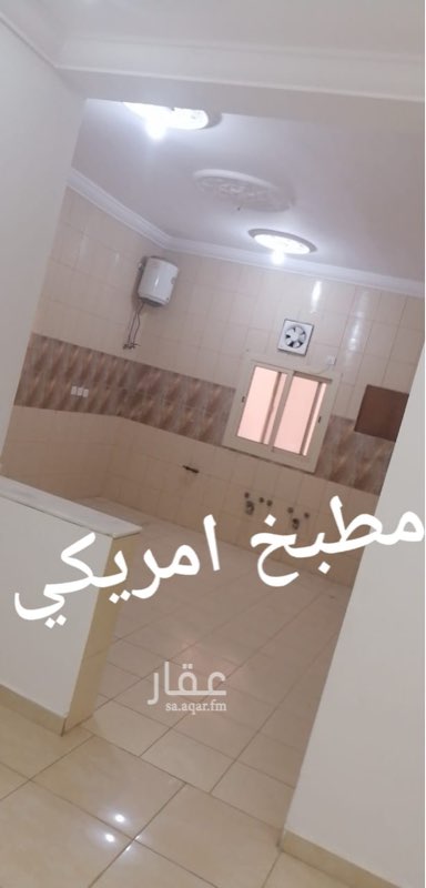 1752117 شقة كبيرةمدخلين والميةوالغاز والصرف علي صاحب العمارة وتبعدعن المطارالجديد٥دقايق