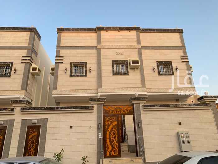 1691366 للبيع فيلا دورين بحي السنابل مكونة من دور مفتوح ٥غرف ٣دورات ومطبخ وصالة وشقتين بالدور الثاني كل شقة ٣غرف ومطبخ وصالة ودورات
المساحة ٣١٢م المطلوب مليون و٣٠٠الف صافي