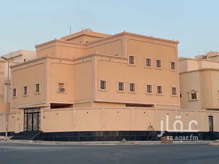 1691486 فيلا للبيع مكونة من ٣ادوار عدد ١٣غرف مساحات الغرف واسعة
الدور الارضي مجالس والدور الثاني غرف نوم والملحق ٣غرف بمنافعها
البناء شخصي
المساحة٥٥٠م على شارع ٣٠م
المطلوب مليونين و٣٠٠الف صافي