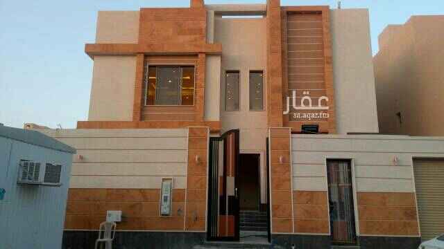 1599157 للبيع فيلا بحى الملقا مساحتها 540م زاويه شماليه غربية. شوارع 20 تتكون من مدخل سياره غرفه سائق ملحق خارجي مسبح مصعد حوش + استقبال كامل من مجلس مقلط صاله مطبخ غرفة كبار السن والدور الاول 6اجنحا نوم كل جناح بحمام داخلي وصاله كبيره وسط الغرف والدور الثاني من غرفة نوم وصاله كبيره وغرفة شغاله وغرفة غسيل وسطح شغل راقي جدا من أبواب ورخام وتكيفات مركزى جميع الضمانات موجوده من هيكل عظمي وسباكه وكهرباء وضمان على التكييف المركزي والدهانات البيع 3مليون و700الف