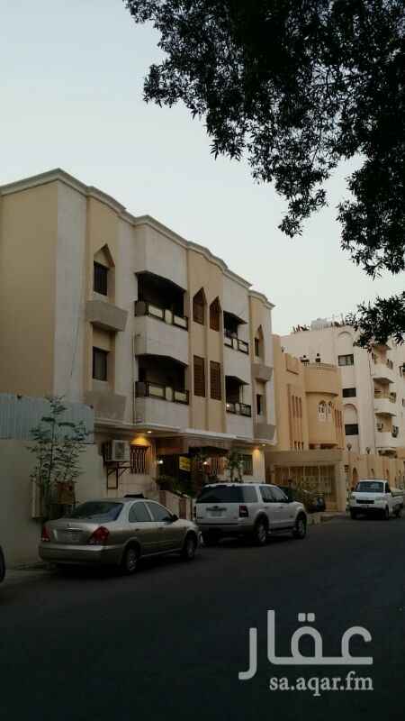 1589039 عماره جدا نظيفة مكونه من 3 أدوار وملحق
6 شقه من4غرف كبيره وملحق 2غرفه
الدخل130الف للعمارة
جدا موقع مميز وقريبة للخدمات والحديقة والمسجد العرض للزبون الجاد فقط0535285286