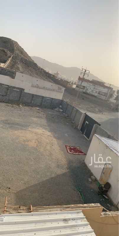 1646306 حوش يوجد به غرفة ودورة مياه للإيجار السنوي