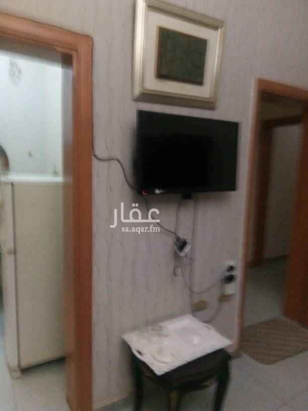 1685688 شركه القاسم لاستثمارات العقاريه جده حي الصفا تقاطع التحليه مع الاربعين العماره بيها مصاعد ونظافه وعامل قريبه من الخدمات وقربيه من النهدى ومطعم مناحى وسوبر ماركت
