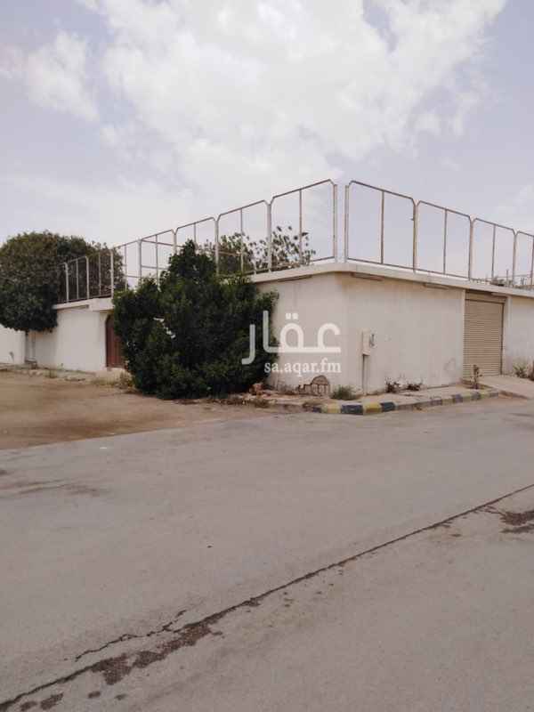 1532283 استراحة للبيع كأرض مساحة 800 علي شارع وممر يفتح علي الحديقة 15 شرقي وجنوب اطوالها 25 ×32 عليها سوم 1150
0560661022
0559292964