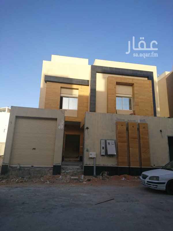 1506109 للبيع في حي حطين النموزجي فيلا درج صاله مع شقه دورين المساحة ٤١٠ م الدور الأرضي استقبال بالكامل مع غرفة كبار السن و مطبخ و شلال مصعد ملحق خارجي وغرفه سائق الدور الاول ٣ غرف نوم وصاله السطح غرفتين وصاله غرفة غسيل الشقه تحت استقبال والدور الأول ٣ غرف نوم وصاله السعر ٢ مليون و ٦٥٠ الف شغل مودرن
الموقع غير دقيق
