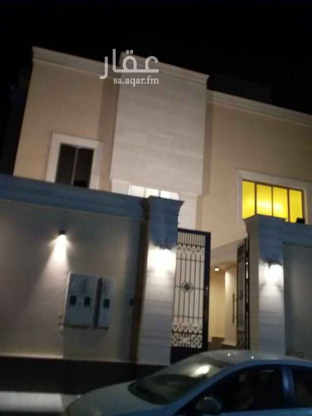 1113967 للبيع فيلا درج بالصالة مع شقه بحي القيروان مخطط بدر ا
حوش كبير يسع لأكثر من ٣ سيارات
ملحق خارجي مجلس ومقلط وصاله ومطبخ ٢ حمام
غرفة كبار سن ومصعد
العلوي ٤ اجنحه
الشقه ٣ وصاله ومطبخ وسطح و٣ حمام
الفيلا شغل شخصي
شارع ١٥ شرقي