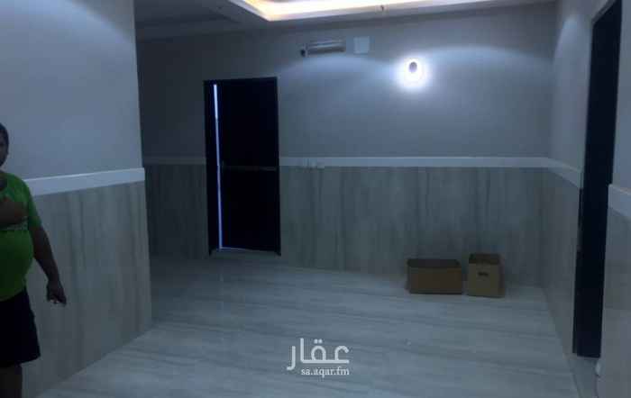 1761076 شقق عوائل للايجار باسعار مناسبة “قابلة للتفاوض ” تشطيب فاخر😍
تتكون من : ٢ غرف و صالة و حمامين.
وتتكون من : ١ غرفه وصالة وحمام.
موقعها : الحزم- الرياض.
المميزات: يوجد بها باركينج سيارات بالقبو – ومصعد – سخان لكل حمام – مخرج طوارئ.
للاسعار واللوكيشن يرجى التواصل على الجوال