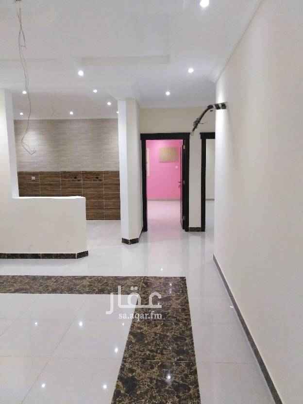 1686903 شقه لبيع مكونه من خمسه غرف وثلاثه دوات مياه وموقف خاص خزان مستقل غرفة سايق للواصل
ابو محمد
0567758591