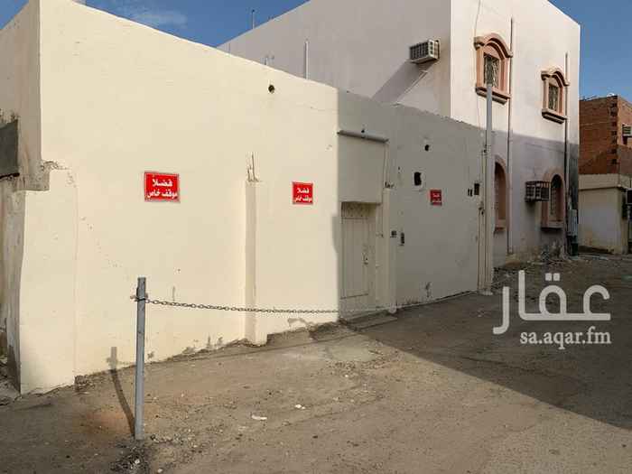 1690431 للبيع مباشرة من المالك
بيت شعبي بوثيقة بينه وبين شارع جاك التجاري مسافة قريبة جدًا
مكوّن من أربع وحدات كلها مؤجرة بدخل شهري ثلاثة آلاف ريال والمستأجرين من أصحاب المحلات المجاورة( هنود كيرلا)
منضبطين جدا في السداد
يقع على شارعين غربي وشرقي كلها مسفلتة
الموقع نظيف وشبيه بالمخطط وميزته القرب من المحلات التجارية
مسيوم بـ٢٥٠ ألف من جاد ، والمطلوب ٢٩٠ ألف
قابل للتفاوض البسيط