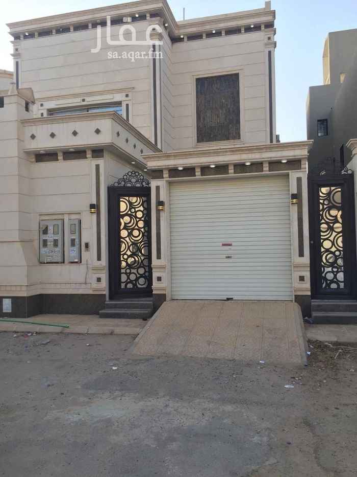 1635429 فرصه ذهبيه للبيع فلل مخطط الرمال التعمير 360م درج داخلي وشقتين تشطيب راقي يتكون من تحت استقبال مجلس ومقلط وصاله وغرفه كبار ومطبخ مدخل سياره ملحق خارجي مشب فوق اربع غرف نوم وثلاث دورات مياه ومطبخ بلاظافه شقتين مدخل جانبي كل شقه ثلاث وصاله جديده ودورتين مياه ومطبخ موقع ممتاز بلقرب من الخدمات للاستفسار اكثر ابووليد 0568502525