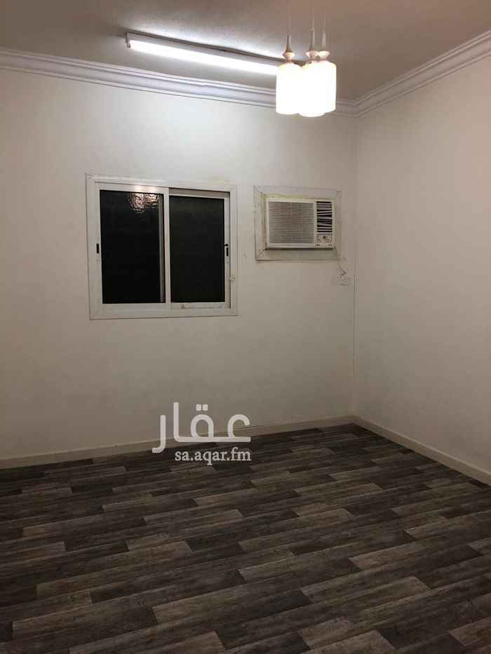 1686508 للايجار شقه ثلاث وصاله دورتين مياه ومطبخ مكيفات ومطبخ راكب سطح مع سطح الرمال الذهبي مستخدم نظيف شارع ٢٥ جنوبي موقع ممتاز بلقرب من الخدمات للاستفسار ابو وليد 0568502525