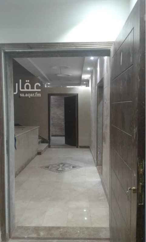 1532399 السلام عليكم فله روف فاخره للايجار من المالك بناء شخصي حي النوارية مخطط الثلاجه
مكونه من ٥ غرف و ٥ دورات مياه صاله كبيره مطبخ غرفة خادمه ٢ سطوح غرفة غسيل مصعد لداخل الروف الواجهه شماليه الدور الثالث جديده انا مجرد معلن التواصل مع المالك ابو عمر 0555512351