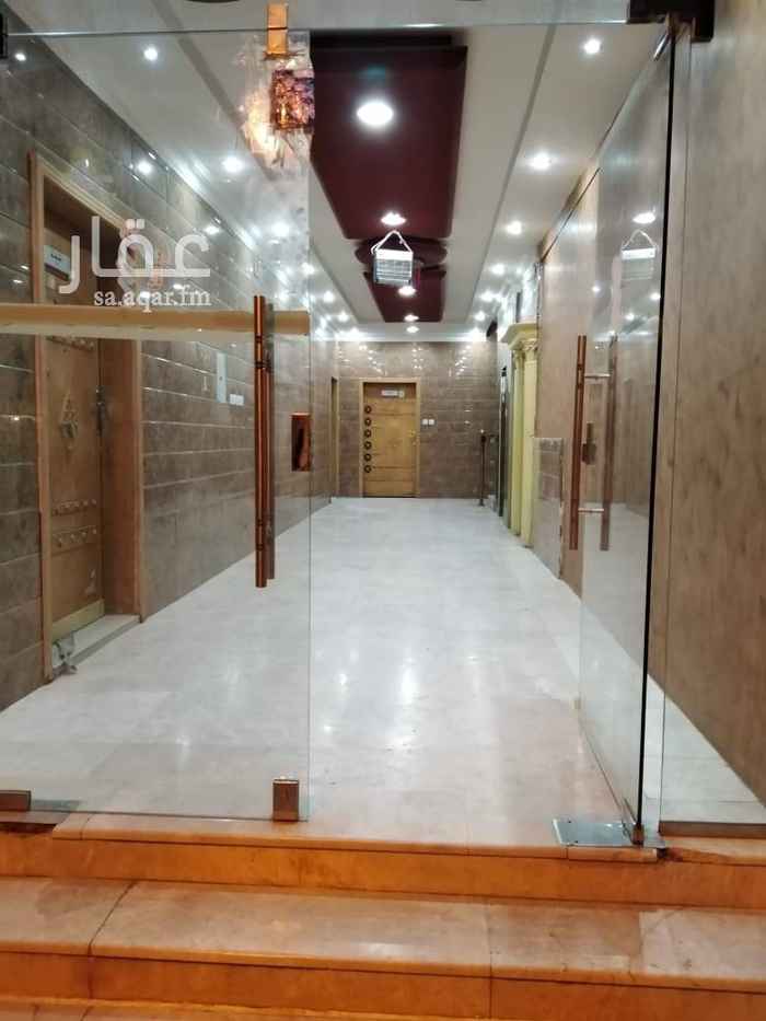 1548111 شقة بها غرفة وصاله ومطبخ صغير وحمام
يوجد مكيفات جديدة.
موقع استراتيجى ممتاز.
جميع الخدمات متاحة حول العقار.
قريب من الملك عبدالله
وشارع خالد بن الوليد
والامام سعود بن عبدالعزيز
وسنتر بوينت وغرناطه مول